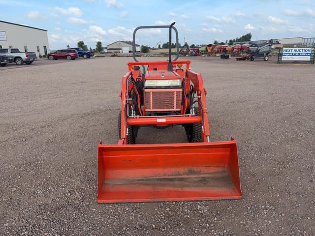 Image of Kubota L2350 equipment image 1