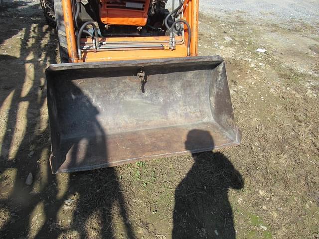 Image of Kubota L245 equipment image 3