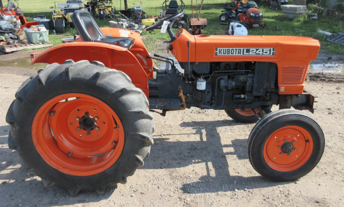 Main image Kubota L245