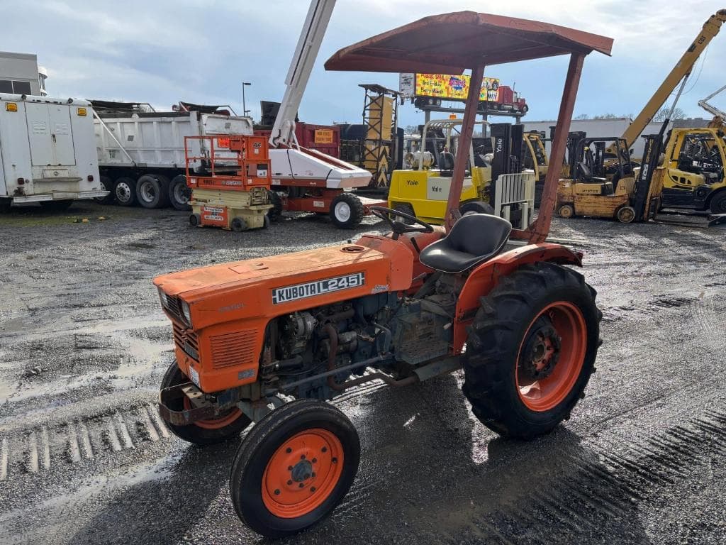 Image of Kubota L245 Primary image