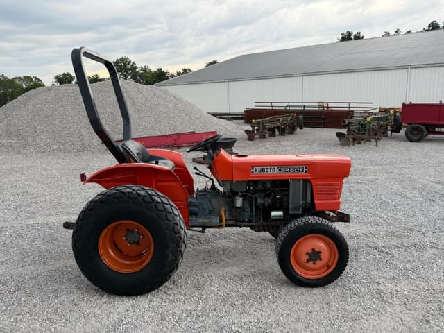 Image of Kubota L245DT equipment image 2