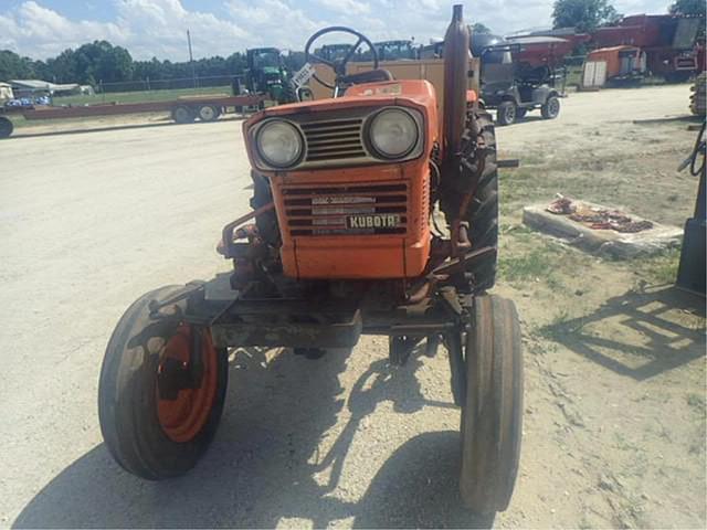 Image of Kubota L245H equipment image 3