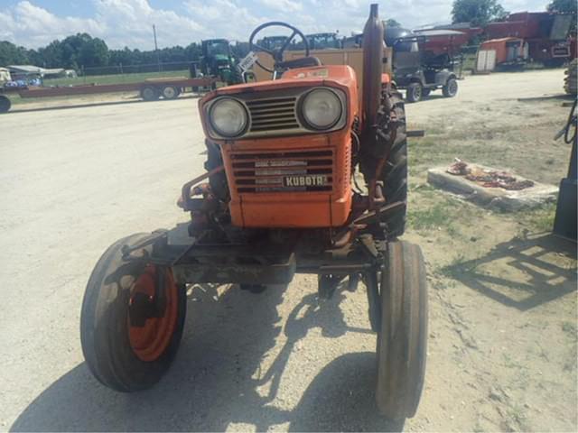 Image of Kubota L245 equipment image 3