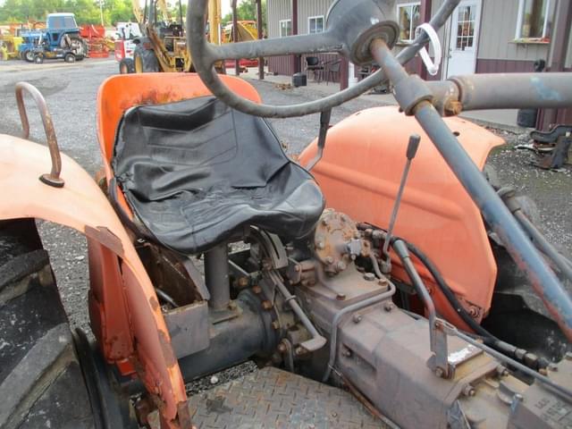 Image of Kubota L245H equipment image 4