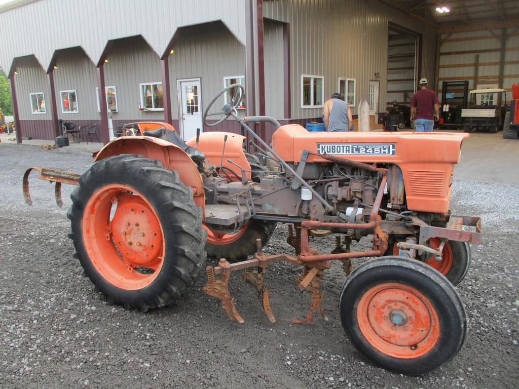 Image of Kubota L245H Primary image