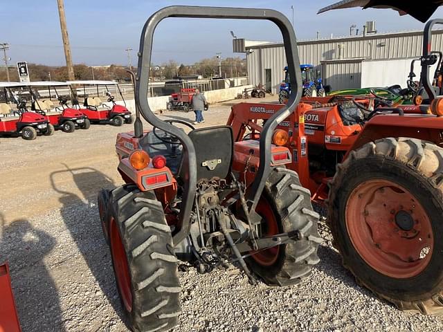 Image of Kubota L2500 equipment image 3