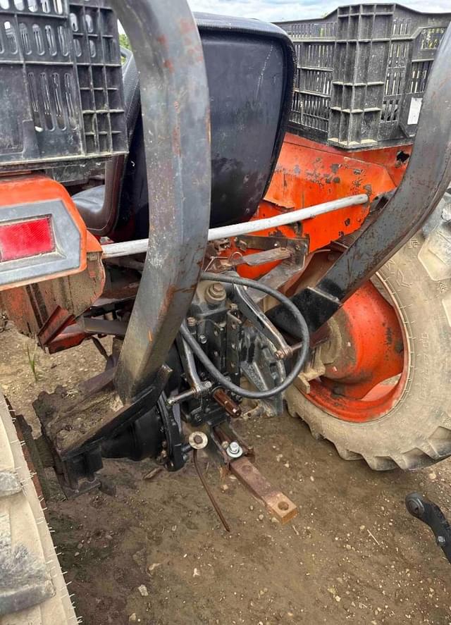 Image of Kubota L2500 equipment image 4