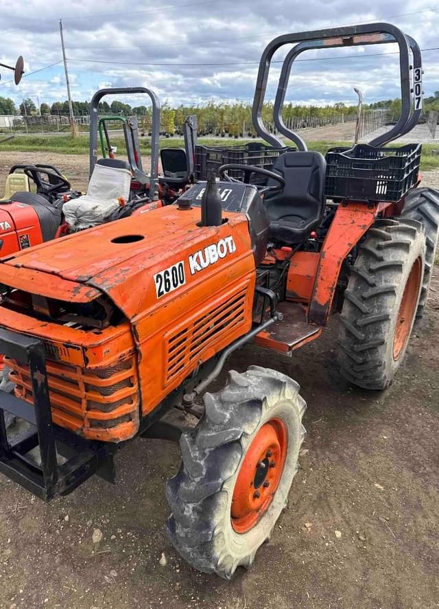 Image of Kubota L2500 equipment image 1