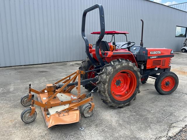 Image of Kubota L2500 equipment image 3