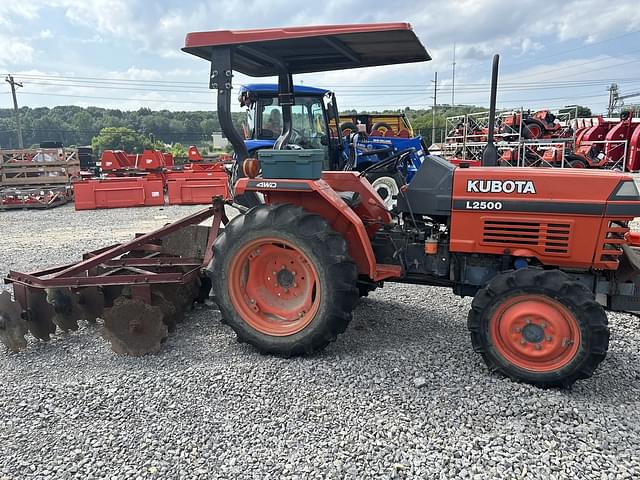 Image of Kubota L2500 equipment image 1