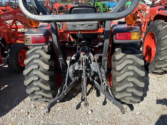 Image of Kubota L2501 equipment image 4