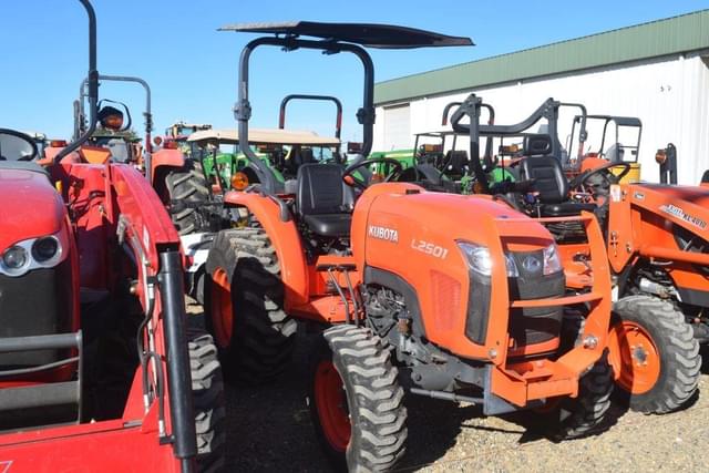 Image of Kubota L2501 equipment image 3