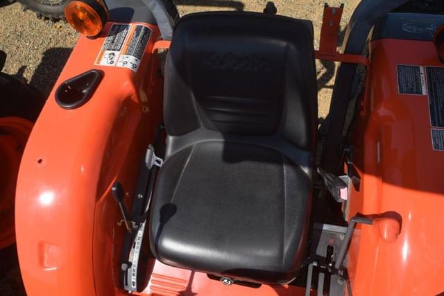 Image of Kubota L2501 equipment image 4