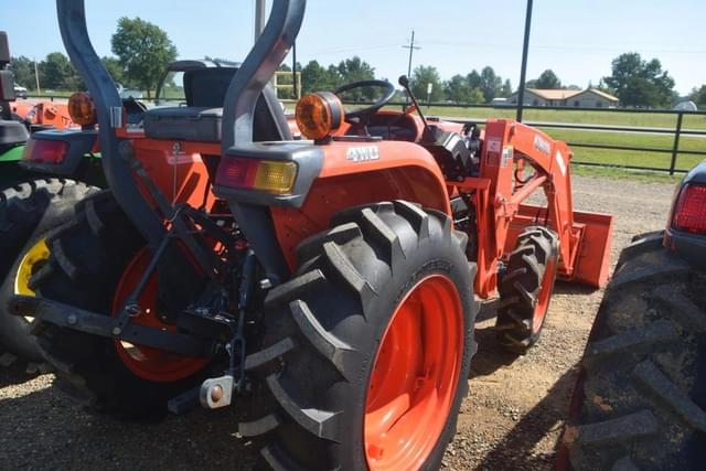 Image of Kubota L2501 equipment image 2