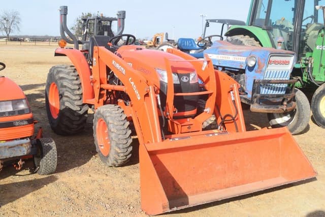 Image of Kubota L2501 equipment image 4