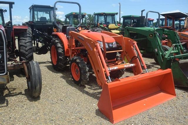 Image of Kubota L2501 equipment image 3