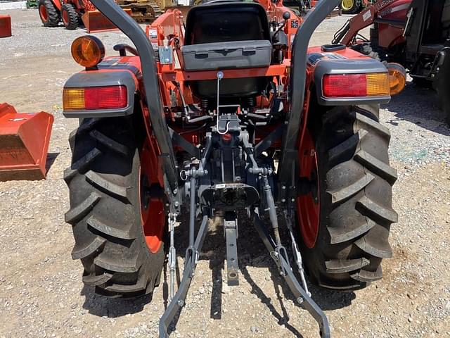Image of Kubota L2501 equipment image 4
