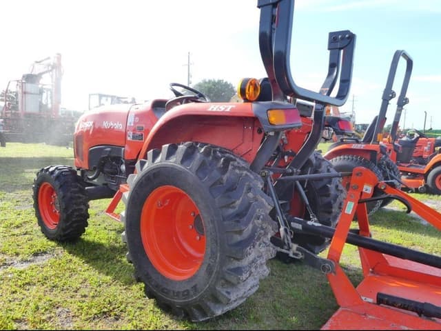 Image of Kubota L2501 equipment image 3