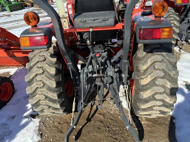 Image of Kubota L2501 equipment image 3