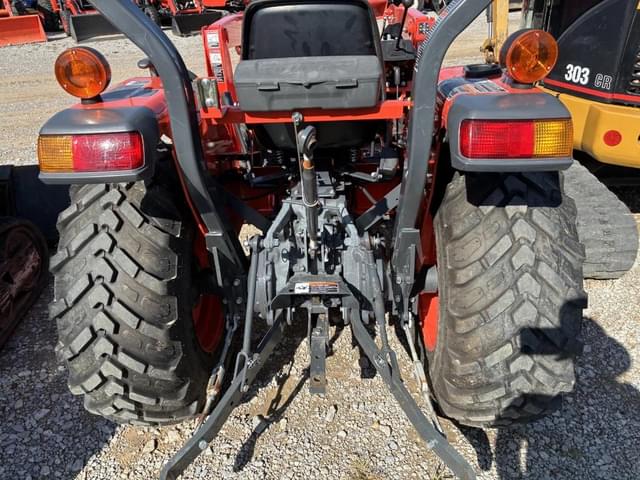 Image of Kubota L2501 equipment image 4