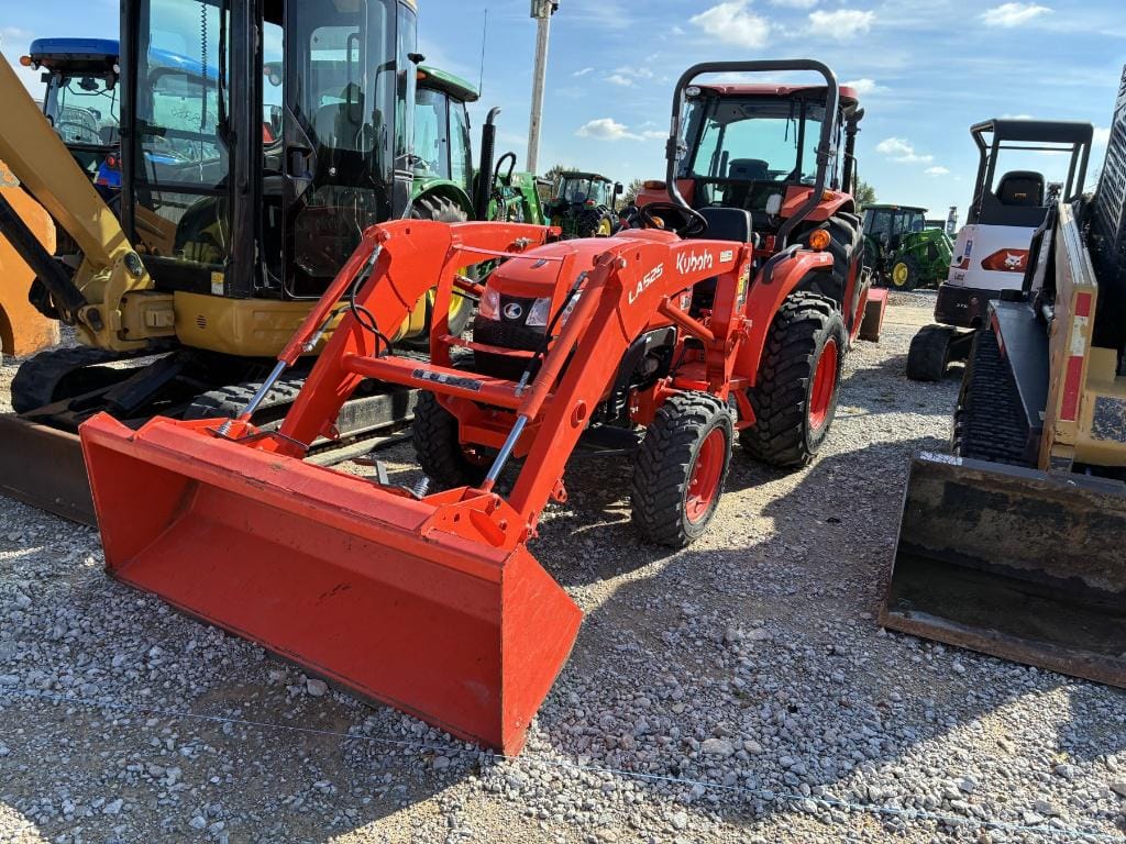 Kubota L2501 Equipment Image0