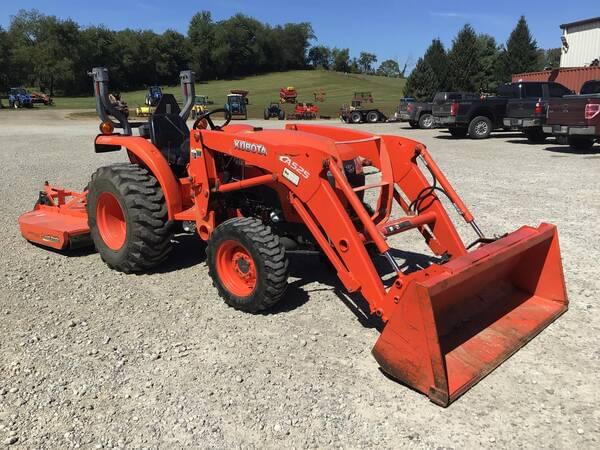 Image of Kubota L2501 equipment image 2