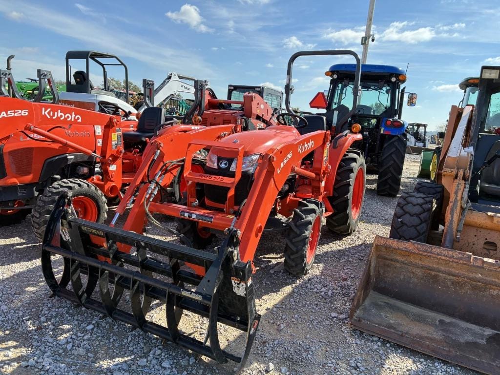 Kubota L2501 Equipment Image0