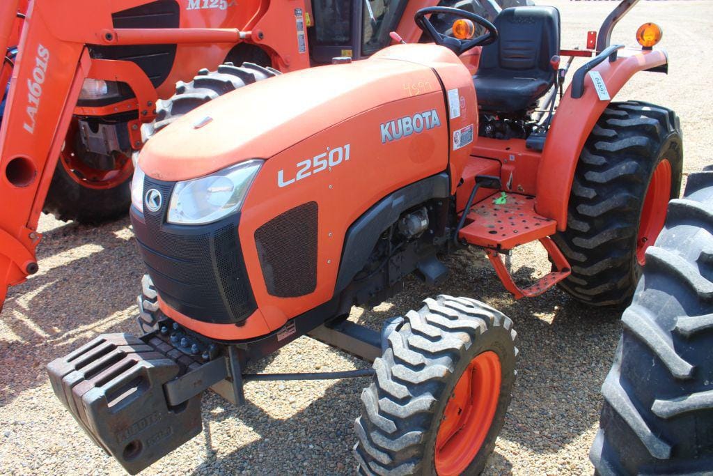Main image Kubota L2501
