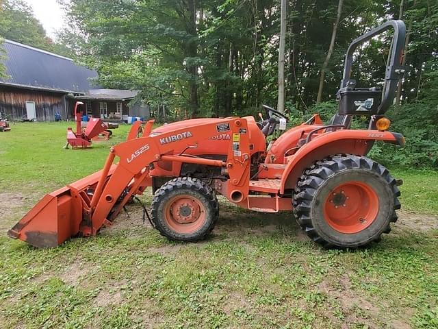 Image of Kubota L2501 equipment image 1