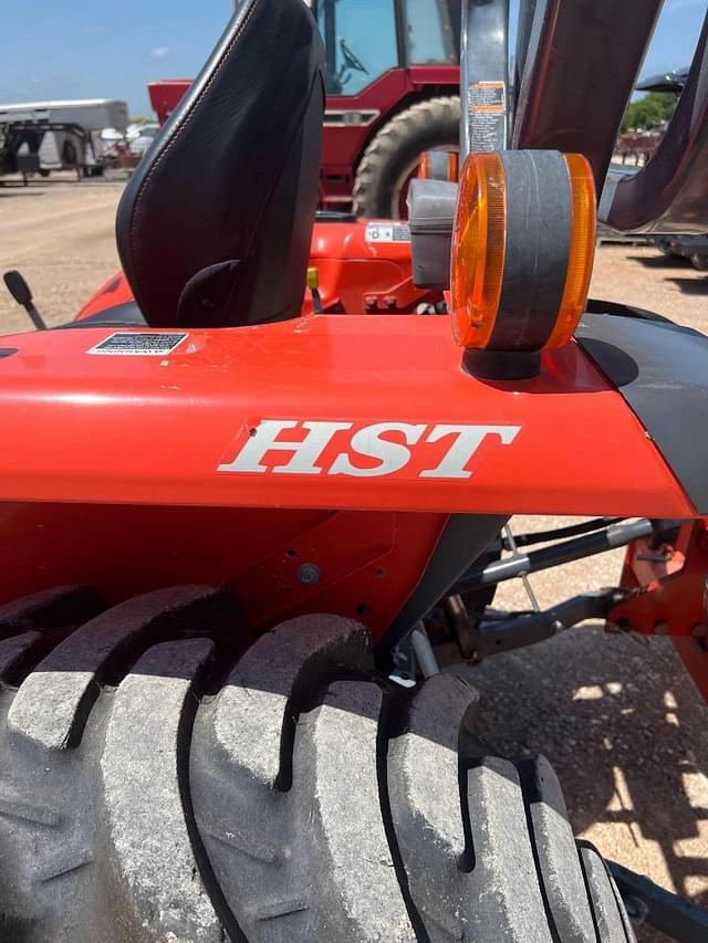 Image of Kubota L2501HST equipment image 2