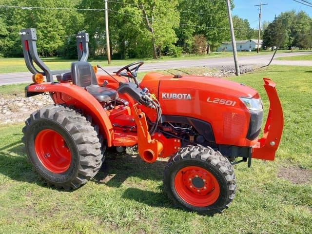 Image of Kubota L2501 equipment image 2