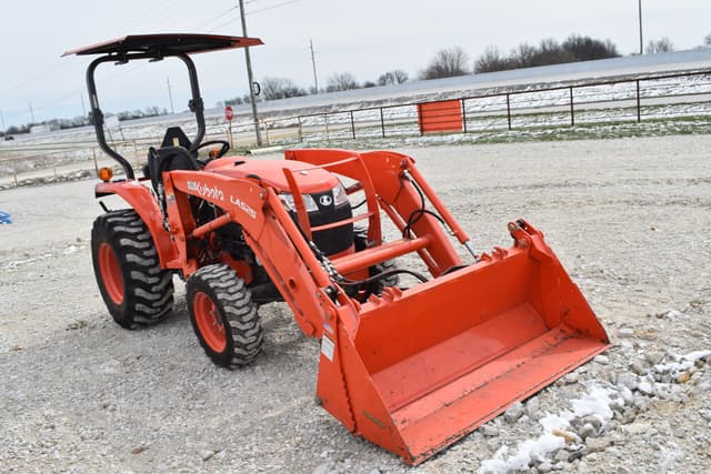 Image of Kubota L2501D equipment image 2