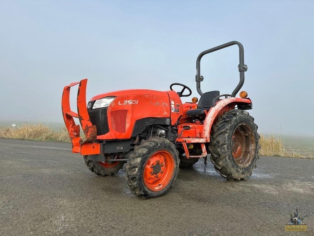 Main image Kubota L2501