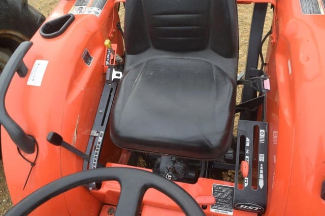 Image of Kubota L2501 equipment image 4