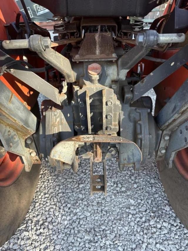 Image of Kubota L2501 equipment image 2
