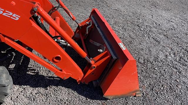 Image of Kubota L2501 equipment image 4