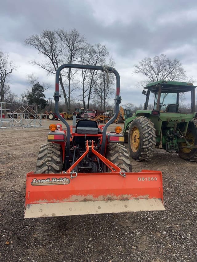 Image of Kubota L2501 equipment image 2