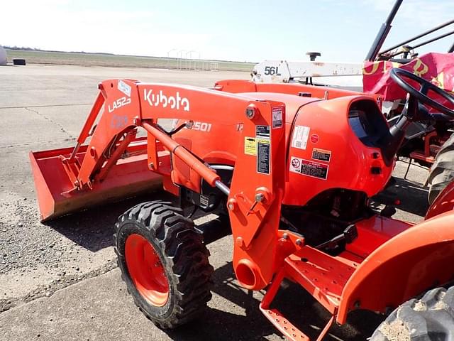 Image of Kubota L2501 equipment image 3