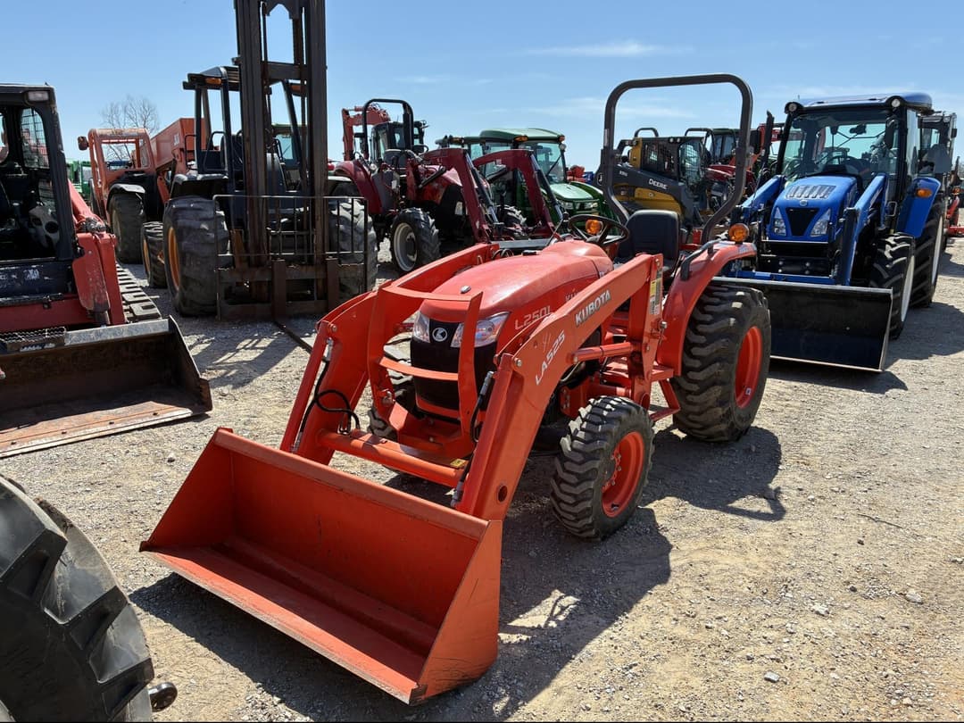 Image of Kubota L2501D Primary image