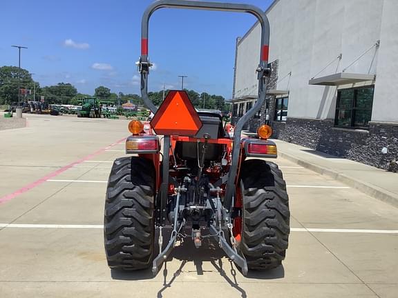 Image of Kubota L2501D equipment image 3