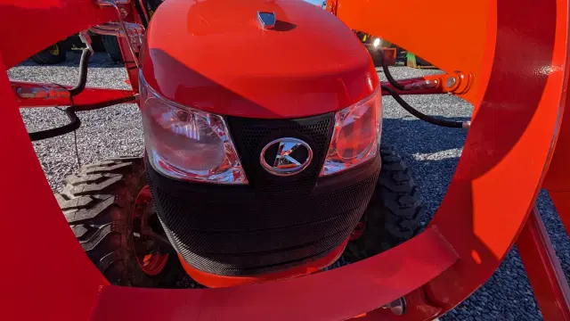 Image of Kubota L2501DT equipment image 3