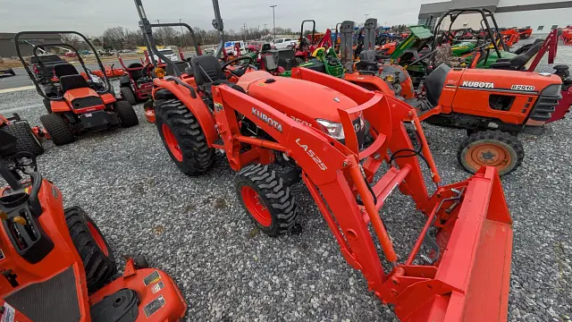 Image of Kubota L2501HST equipment image 4