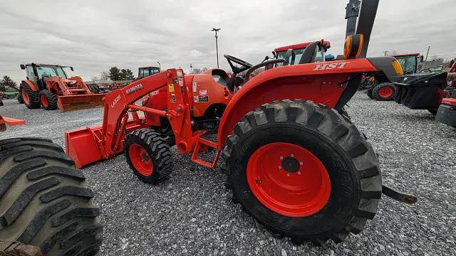 Image of Kubota L2501HST equipment image 1