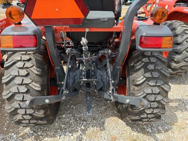 Image of Kubota L2502 equipment image 4
