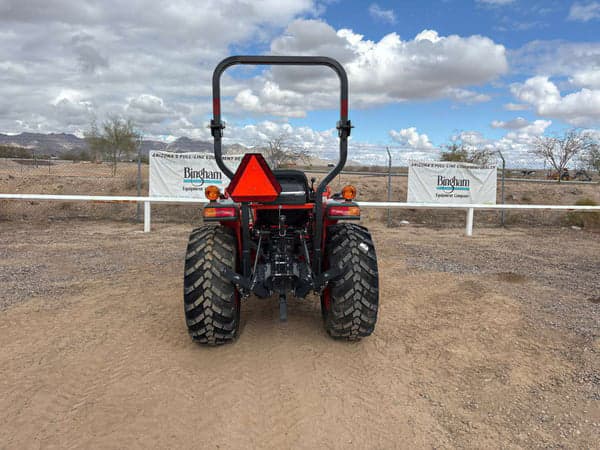 Image of Kubota L2502 equipment image 3