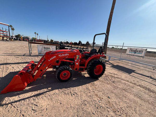 Image of Kubota L2502 equipment image 4