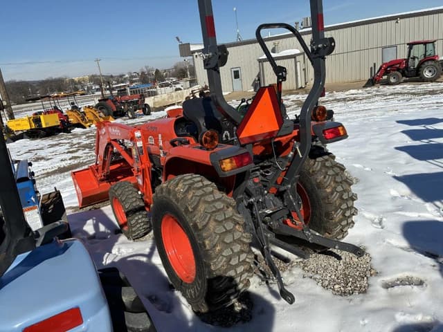 Image of Kubota L2502 equipment image 3