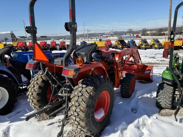 Image of Kubota L2502 equipment image 2
