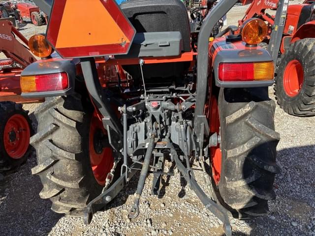 Image of Kubota L2502 equipment image 4