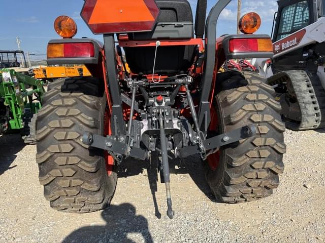 Image of Kubota L2502 equipment image 4